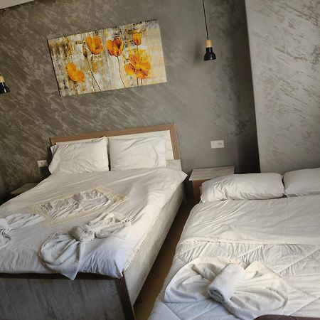 Ajilin Hotel Rooms Korcza Pokój zdjęcie