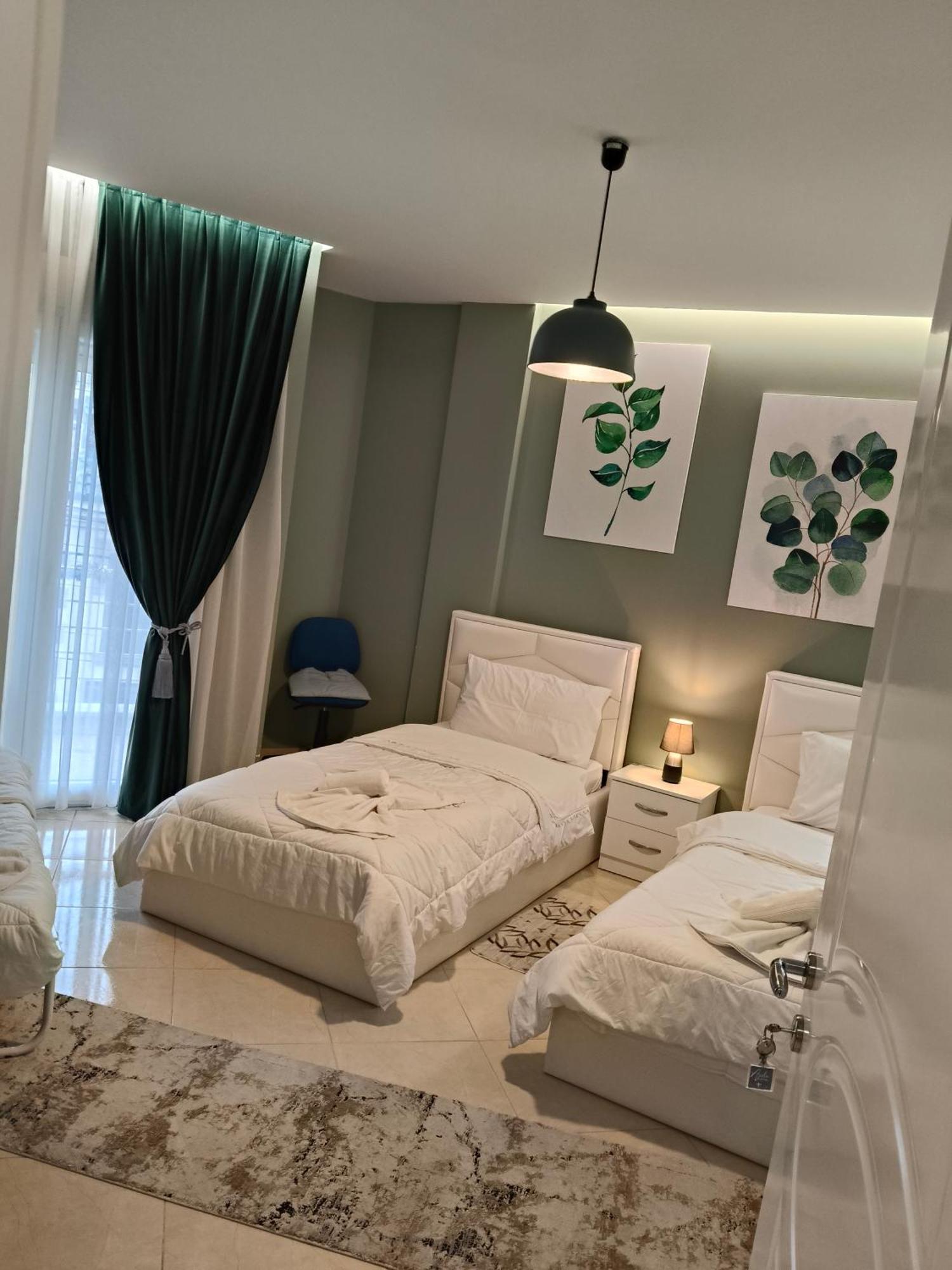 Ajilin Hotel Rooms Korcza Zewnętrze zdjęcie