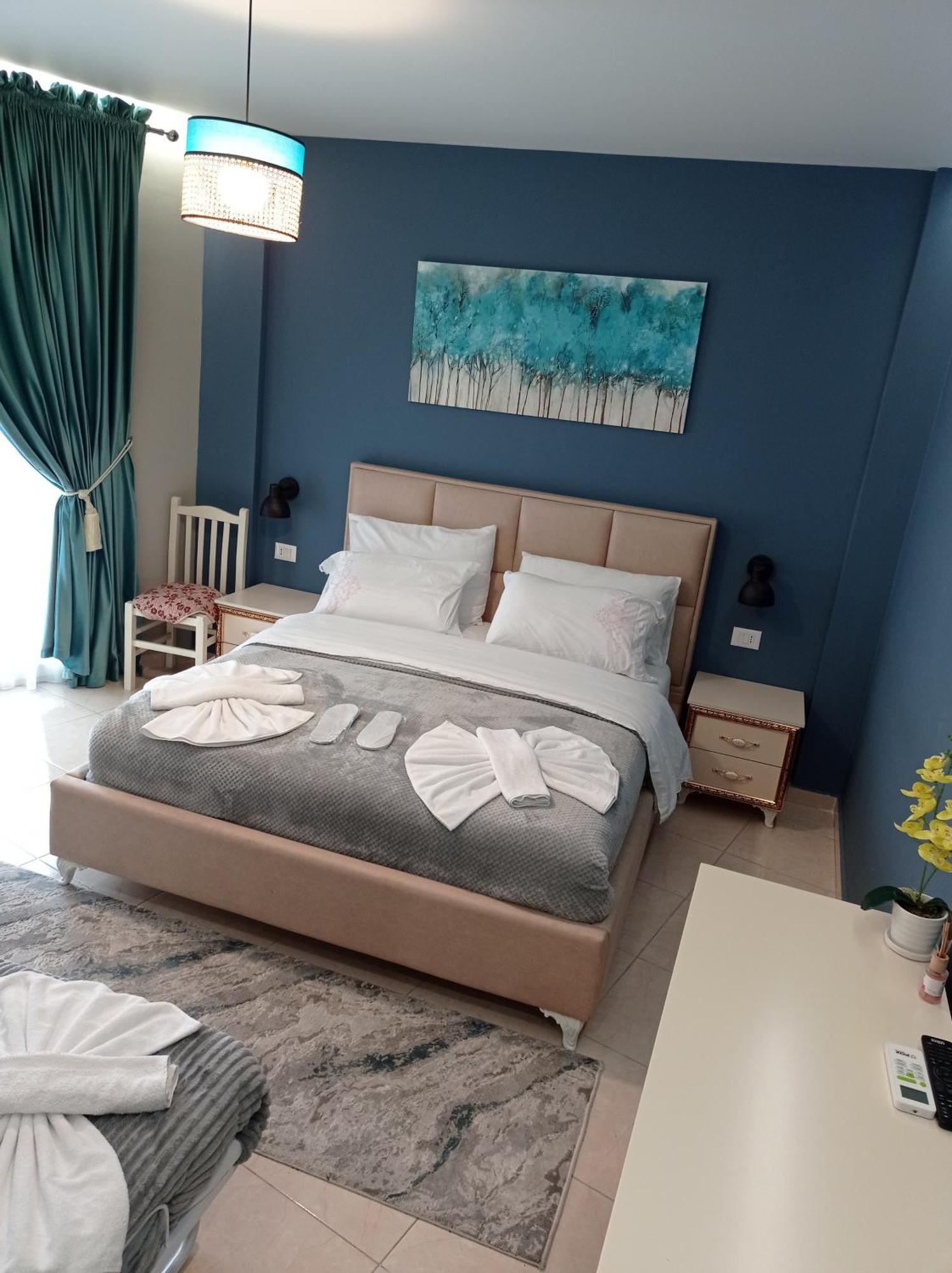 Ajilin Hotel Rooms Korcza Pokój zdjęcie