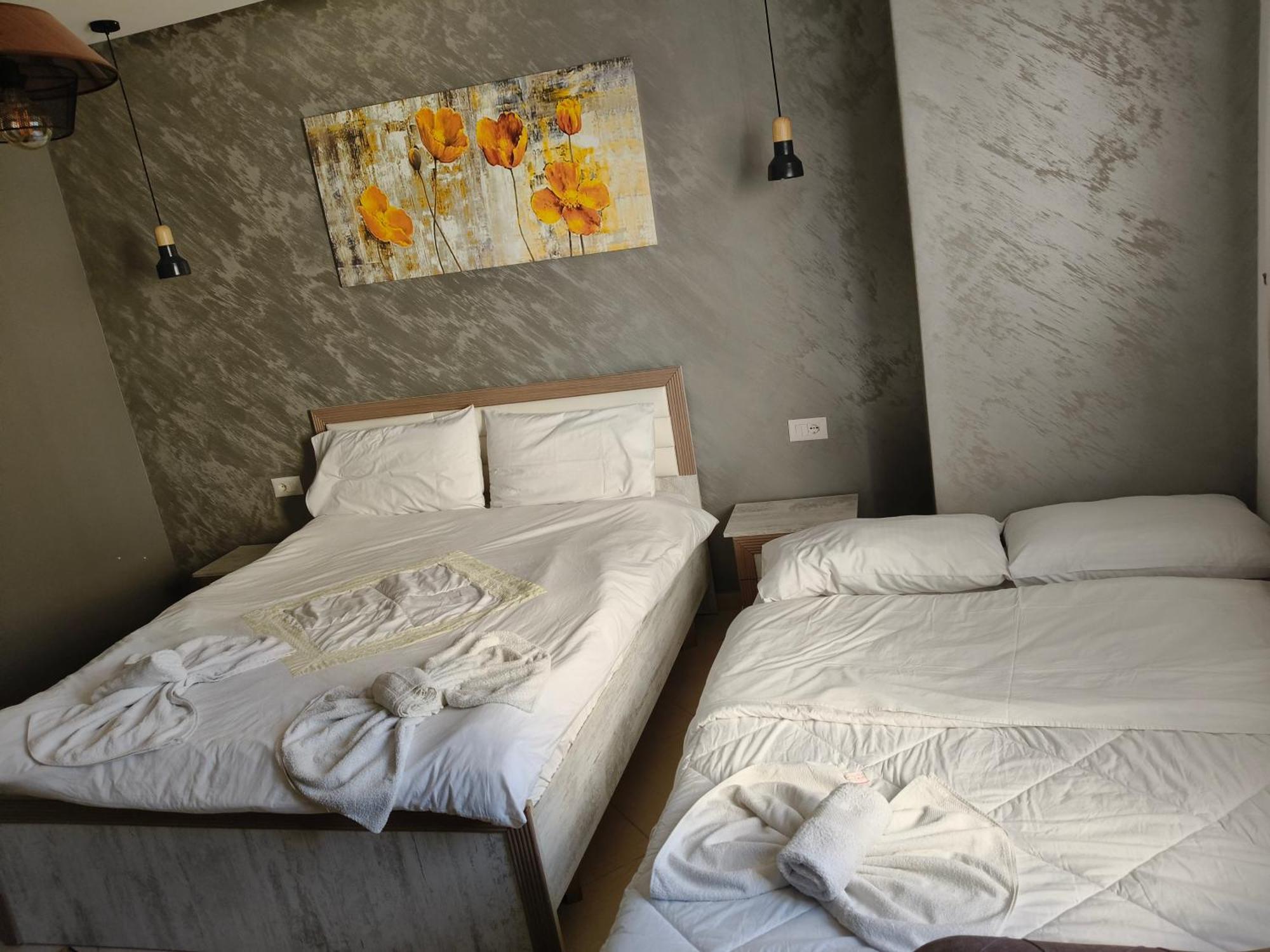 Ajilin Hotel Rooms Korcza Pokój zdjęcie